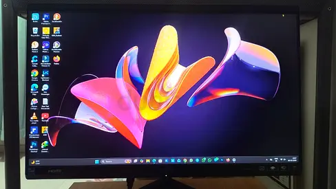 Used Monitor for Sale. Acer aspire c24 still 2 years warranty