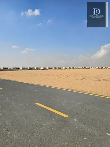 ✨ For Sale in Rawdat Al Qurt ✨ A prime plot of land in a strategic location in one of Sharjah's most prestigious areas 📏 Area: 5,166 sq ft 📍 Location: Second plot from the corner 💰 Price: Only AED 605