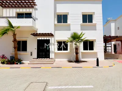 Newly Renovated Villa | Close to Park | Pool
