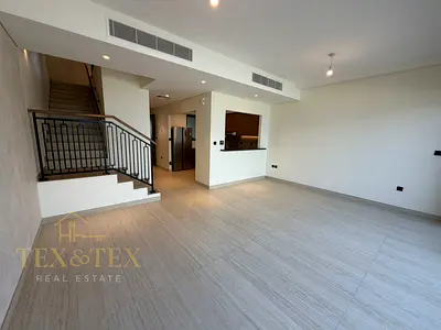 NEAR ENTRANCE | SINGLE ROW | BRAND NEW