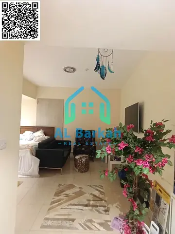 استوديو فاخر مفروش بالكامل + باركينج خاص أبراج الكورنيش ريزيدنس مباشرة على البحر