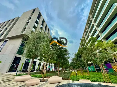 Luxury 2-Bedroom With All Amenities in Tiraz Al Jada