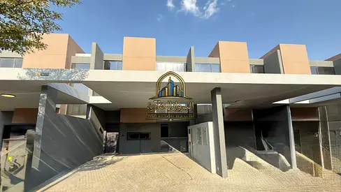 Luxurious 2-Bedroom Villa for Rent in Sendian, Masaar