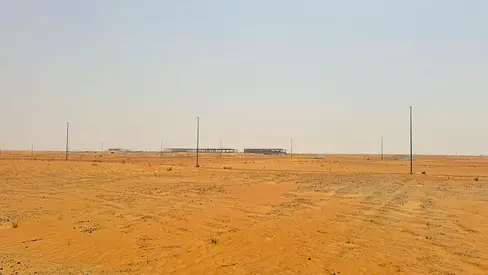 FREEHOLD COMMERCIAL PLOT FOR SHOWROOMS + OFFICES + ACCOMMODATION