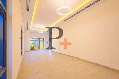 Massive 4 BR+ Maid Town House | Fully Refurbished & Renovated | Near to Park