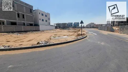 للبيع ارض زاويه شارعين عند المول تاني صف من الشارع الرئيسي موقع ممتاز