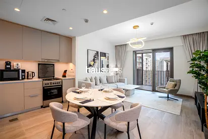 Creek Beach Living | Bright and Contemporary 2BR