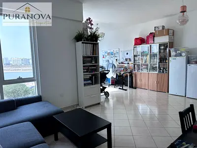 Upgraded Lake View | Spacious 2-Bed | Tenanted