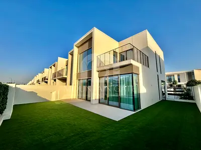 Landscaped | Single Row | Pleasant