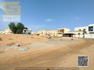 Land with a special location in Yasmine and a price per shot