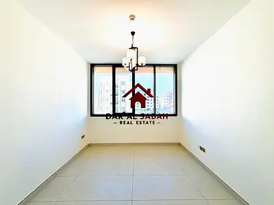6 cheque payment /deposit cash/with balcony /with wardrobe/easy to move !