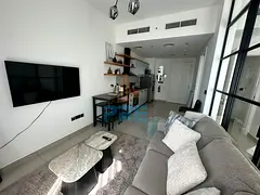 Stylish One Bedroom | Fully Furnished I Community View