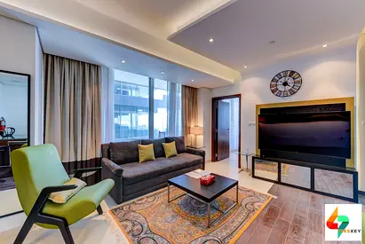 Min stay 5 nights required! Versatile 01 BR Apartment in The Matrix Tower, Sports City