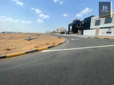للبيع في الشارقة منطقة بساتين الزبير  قطعة ارض سكني