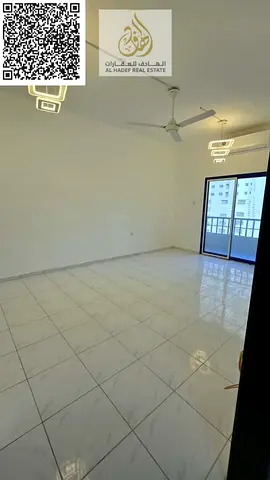 🏡 للإيجار السنوي بعجمان – النعيمية 1 🏡  📍 شارع الاتحاد – قريب من أسواق الإمارات ✨ شقة غرفة وصالة  🛋️ صالة منعزلة مع موزّع  🚿 2 حمام  🌿 بلكونة