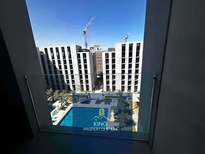 1BHK مع شرفة وإطلالة على حمام السباحة