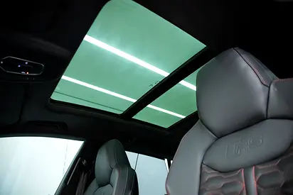 صورة 12 لـ 2023 AUDI RS Q8