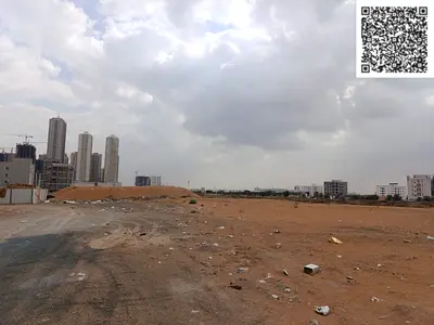 أرض للبيع منطقة العالية سكنى تجارى ( أرضى + 19 ) المساحة : 1003م - 10796 قدم مع إمكانية البناء وبيع الوحدات تملك حر لجميع الجنسيات ثالث قطعة من الشارع