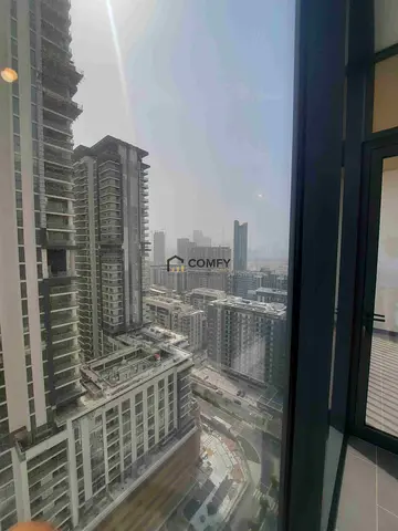 Spacious High floor New 1 bed