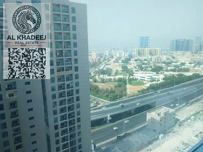للبيع شقة غرفة وصالة أبراج سيتي تاور بلكونه بإطلالة مفتوحة على سفير مول وشارع الشيخ خليفة بن زايد