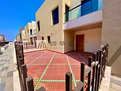 SPACIOUS LAYOUT | READY TO MOVE-IN | COMMUNITY VIEW