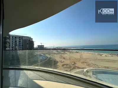 BAY CENTRAL-1 BEACHFRONT 2-BR APARTMENT - RESALE