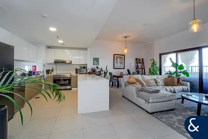 Exclusive | 2 Bed | Corner Unit | Golf Views