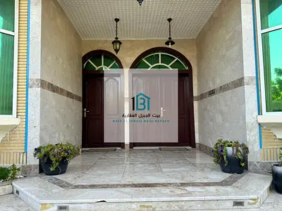 For Sale: Residential & Commercial Building in Muweilah (Al Falah) – Sharjah