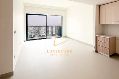 Brand New I Community Views I Ready to Move
