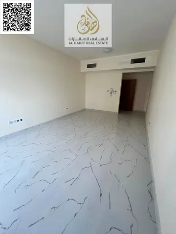 🔥 غرفتين وصالة أول ساكن بمساحة واسعة جدًا مع استور وتشطيب فاخر في موقع مميز بالجرف 3 – قريب السوق الصيني وسهل المخرج لدبي والشارقة