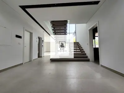 Specious luxury 5bedroom villa for rent