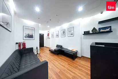Fully Furnished | 5 Parkings | Community Expert