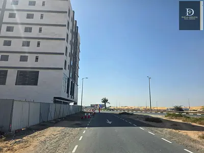 🏙️ أرض تجارية صف أول على الشارع الرئيسي – تلال سيتي الشارقة
✨ فرصة استثمارية قوية داخل أحد أفضل المشاريع المتكاملة في إمارة الشارقة