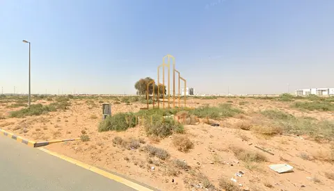 Residential land - installments until 2027 - prime location - building permit for two villas or a villa