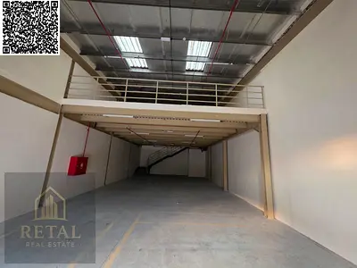 للايجار مستودع جديد على الشارع الرئيسى كامل التجهيزات
