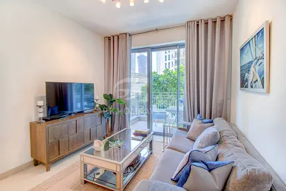 Stylish Living | Burj Khalifa View | All Bills Included