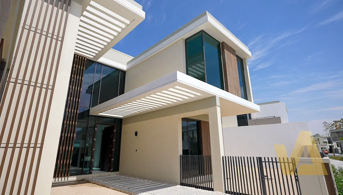 PV SERIES 6 BEDS I FULLY UPGRADED | FACING POOL