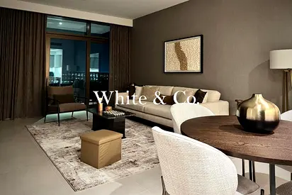 Upgraded | Fully Furnished | High Floor