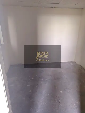 مستودع للايجار بام القيوين