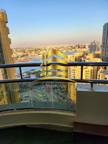 Luxury Apartment with Full Creek View – Horizon Towers