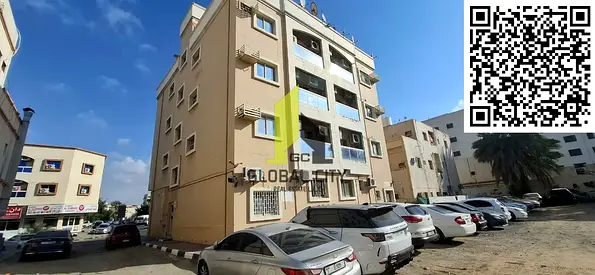 مبنى سكني للبيع في عجمان، النعيمية 2، مساحته الإجمالية 3600 قدم مربع، يقع المبنى على شارع رئيسي معبد، أفضل فرصة استثمارية.