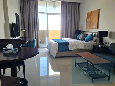 HIGH FLOOR I POOL VIEW I RENTED