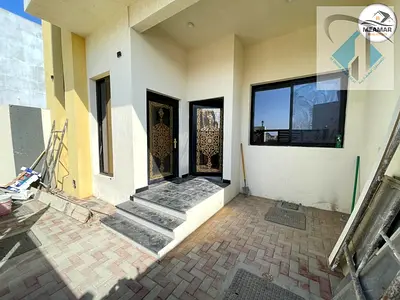 فيلا جديدة بالحيلو تشطيب جيدوموقع رائع وسعر ممتاز شامل الرسوم