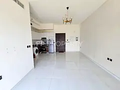 Middle Floor | Outside view | Rented unit