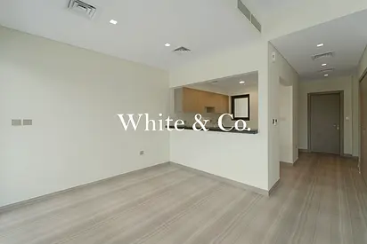 Motivated | Single Row | Park Backing