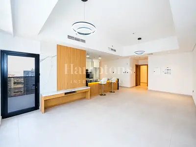 Luxury 3BR Plus Study | Iconic Views
