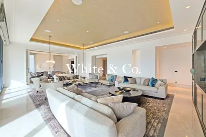 Luxurious | Full Floor | Ready to Move In