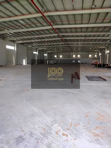 Excellent warehouse in Umm Al-Tha'oub, 34 thousand square meters, 260 electricity