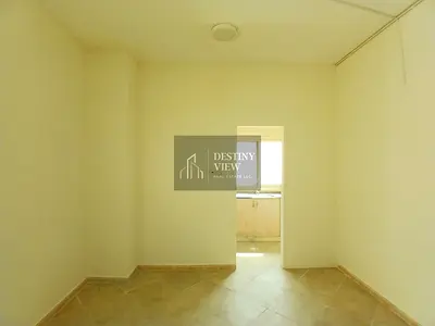 Lavish studio full faimly bulding saprate kitchen just rent 20k