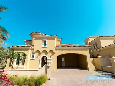 3 bedroom for Sale in Mistral - Family Community - Leasehold